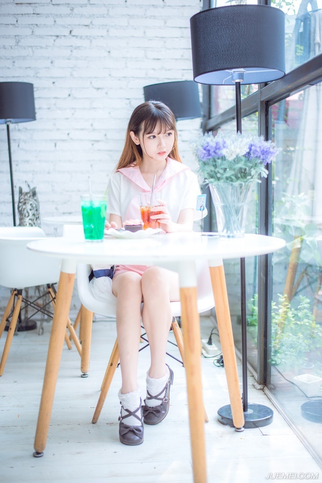 “但你会恨我，对吗？”吕布冷然道。